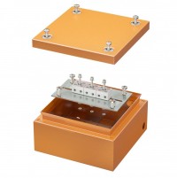 DKC Коробка стальная FS с гладкими стенками и клеммниками, IP66, 150х150х80 мм, 6р, 450V, 6A, 4 мм.кв. FSB30604 фото