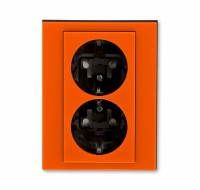 ABB Levit оранжевый / дымчатый чёрный Розетка двойная с заземл со шторками 2CHH223457C6066 фото