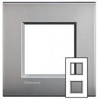 BTicino Livinglight Никель рамка AIR 2+2 мод 71мм LNE4802M2NK фото